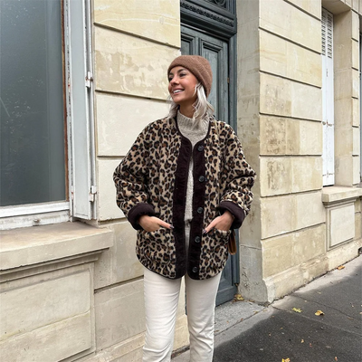 Leah | Jacket with an O-neck and leopard print
