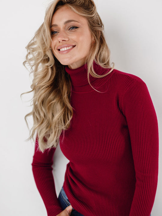 Sweater in stylish two -color design with turtleneck for women