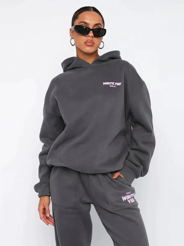Ernesti -Puzen sweater set for women with a modern backendailna