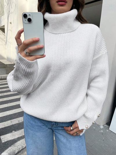 Sweater with turtleneck made of soft rope for cold days