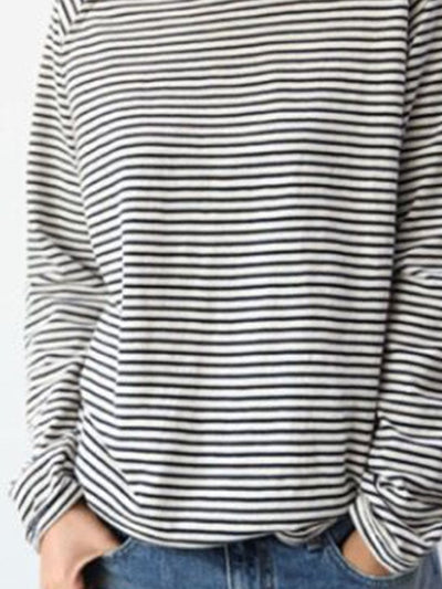 White-black sweater: timeless basic for cold days