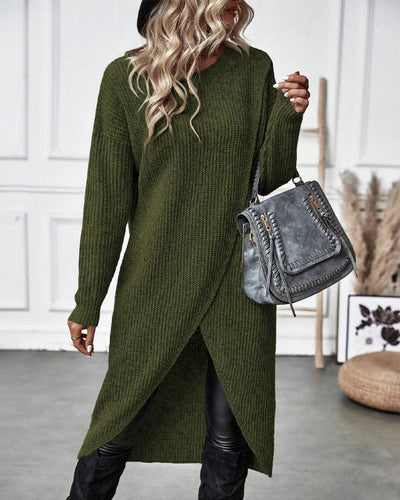 Women's sweater with wrapping room: stylish, warm and contemporary