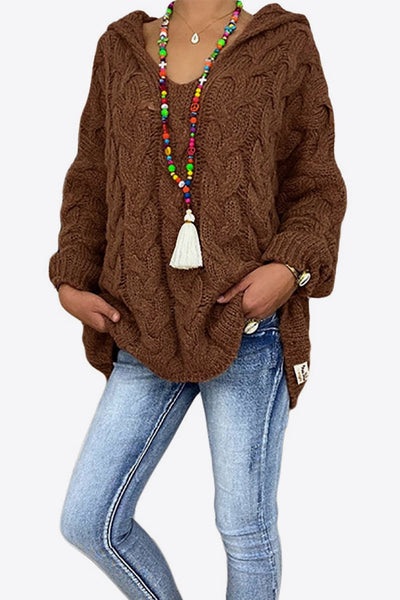 Sweaters made of soft cable knit with hood for women