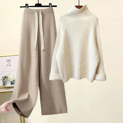 Loosely cut turtleneck sweater with free pants