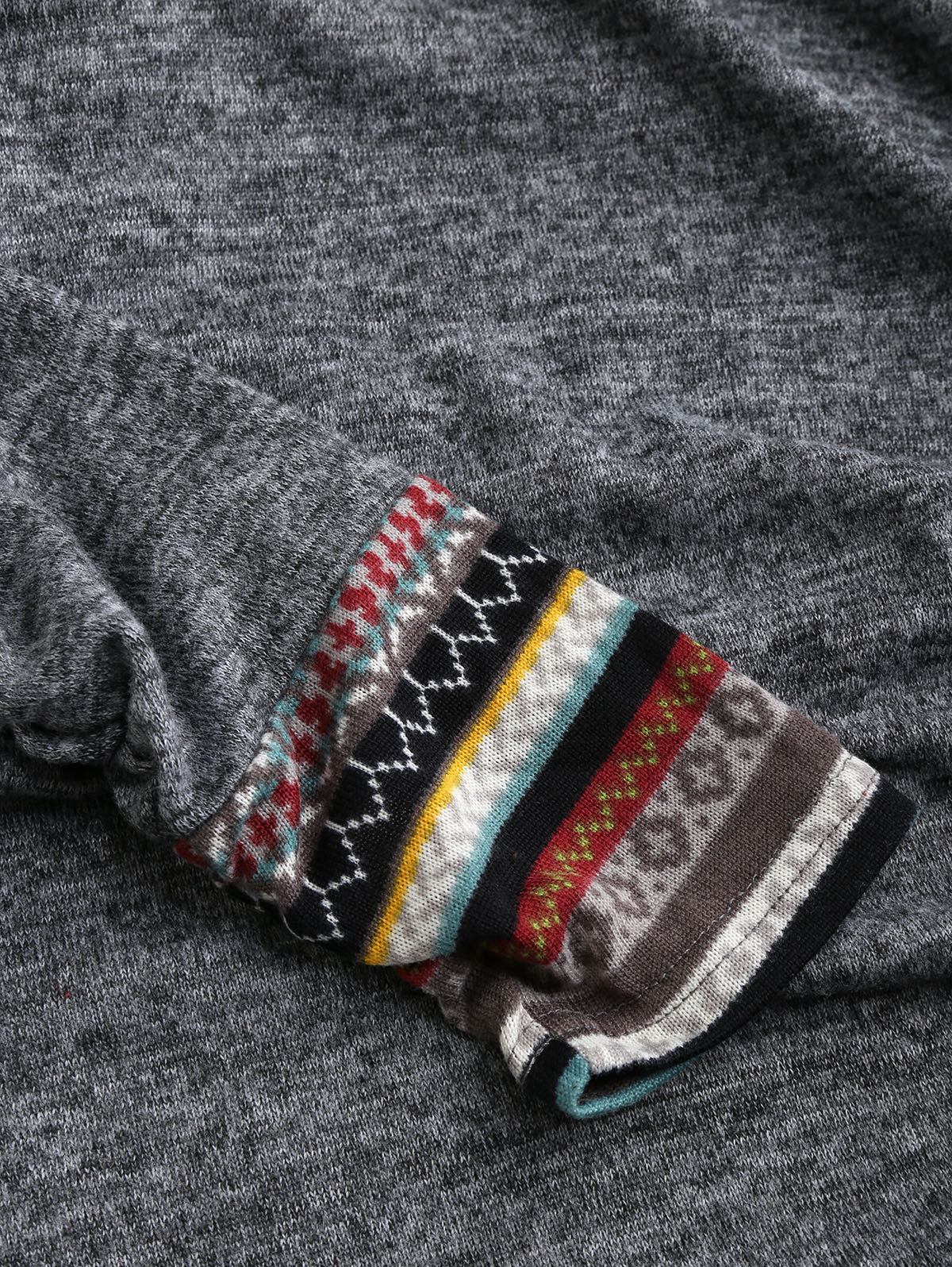 Relaxed hoodie with a tribal pattern