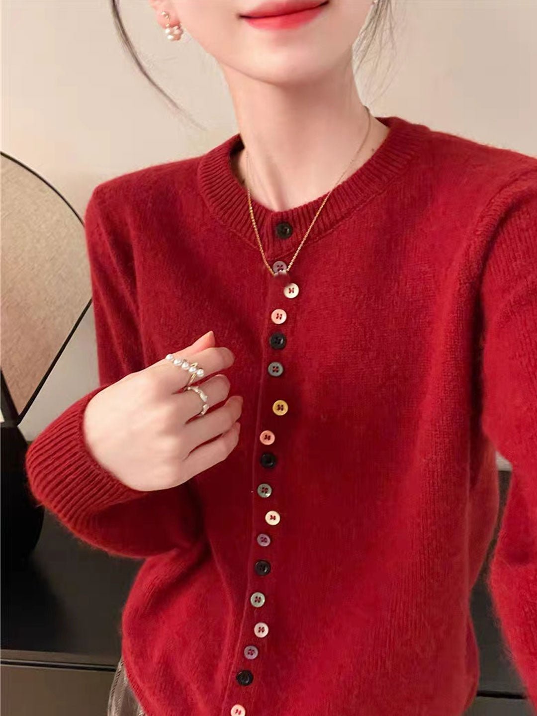 Vana | Timeless Buttoned Top