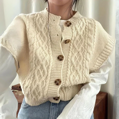 Warm women braid pattern - stylish & comfortable
