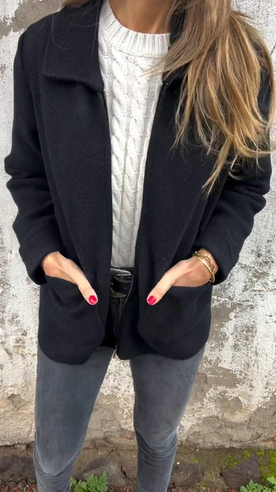 Debbie | Everyday Chic Zip-Up Pocket Jacket