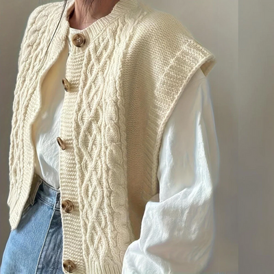Warm women braid pattern - stylish & comfortable