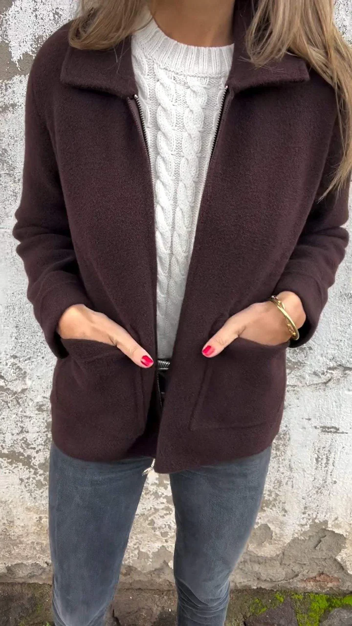 Debbie | Everyday Chic Zip-Up Pocket Jacket