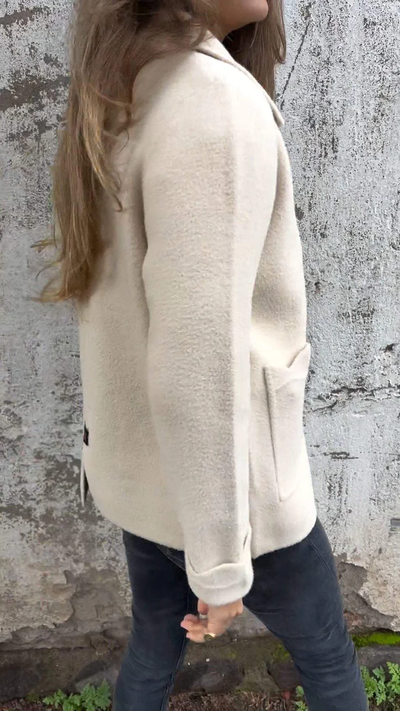 Debbie | Everyday Chic Zip-Up Pocket Jacket