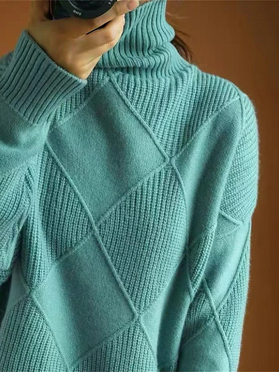 Knitting sweaters with high collar and modern color contrast