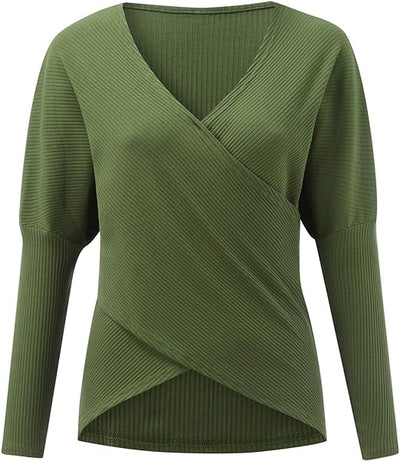 Women's sweater: warm, crossed rope for winter