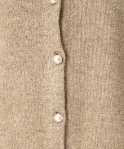 Fashionable all-rounder knitted jacket for cozy elegance