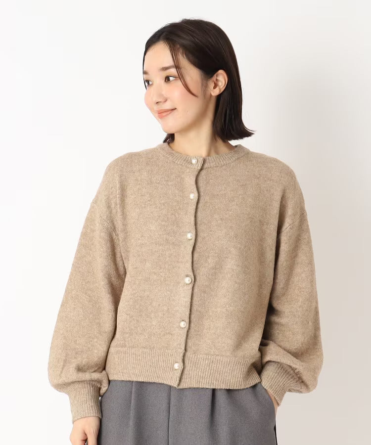 Fashionable all-rounder knitted jacket for cozy elegance