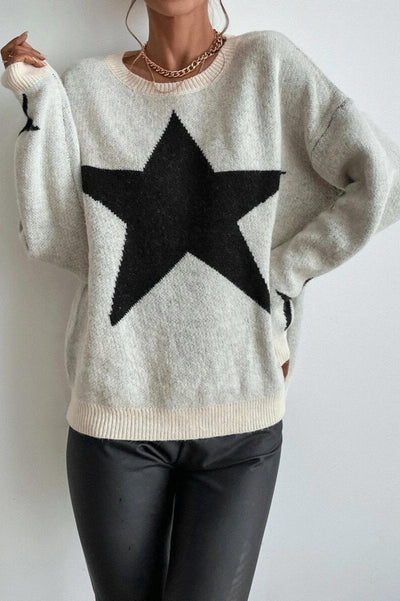 Long -sleeved women's sweater with star print for cool days