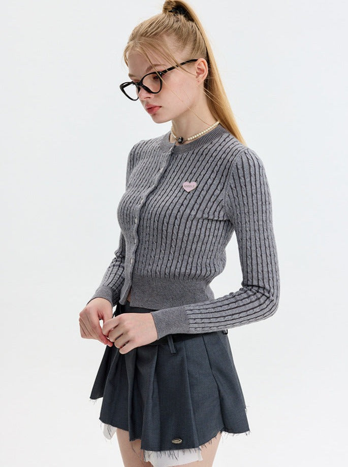 Knitted cardigan with long sleeves and embroidered top