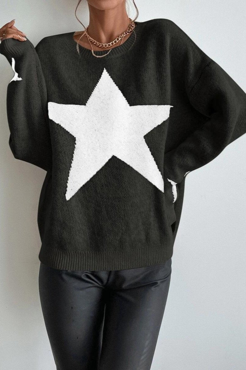 Long -sleeved women's sweater with star print for cool days