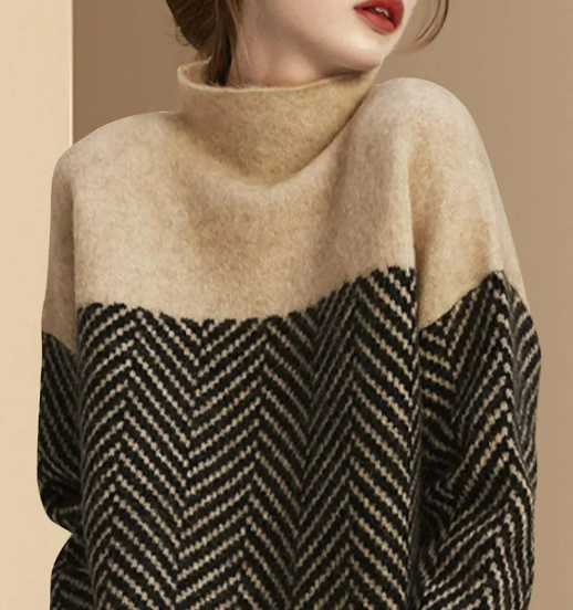 Cuddly sweater with turtleneck and knitting design for women