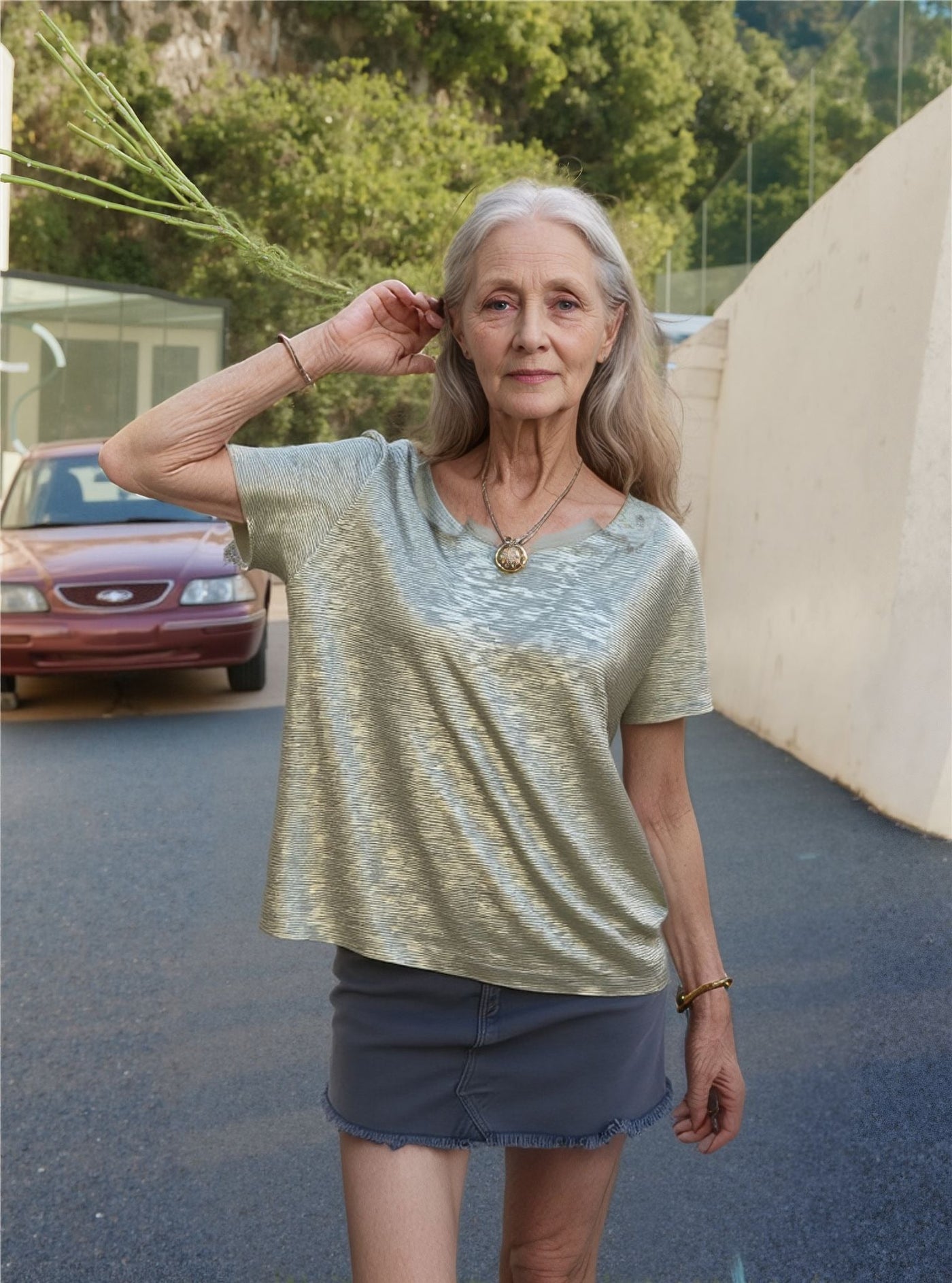 Melanie | Graceful Art Tee