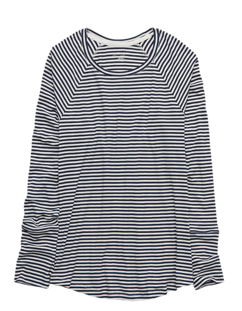 White-black sweater: timeless basic for cold days