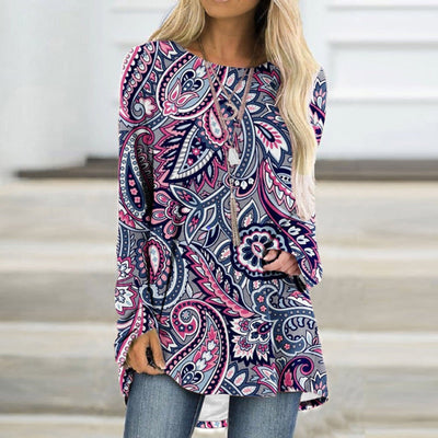 Elegant Mandala sweater: stylish & warm for autumn/winter