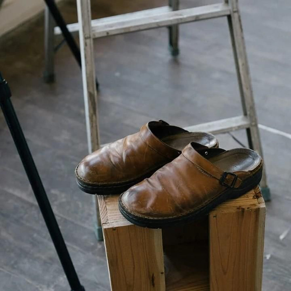 Finn | Rustic Slip-On Clogs