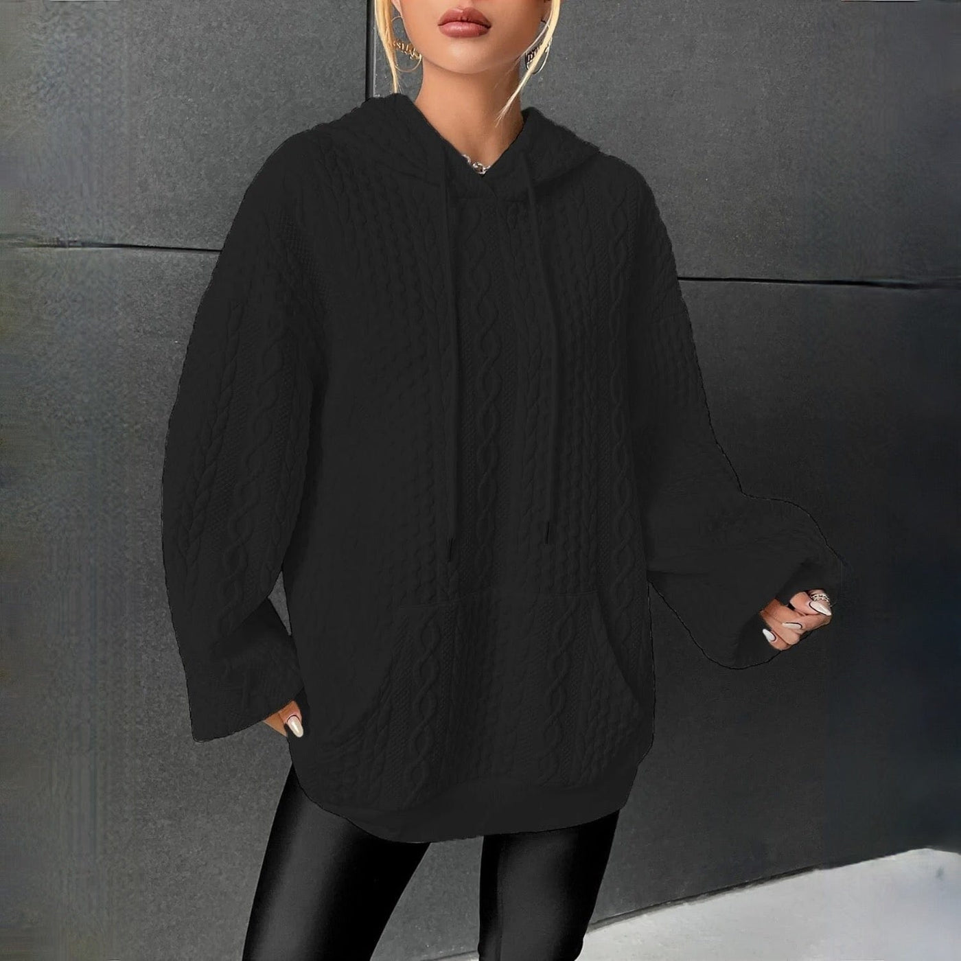 Ana Hoodie: stylish, warm hoodie for winter