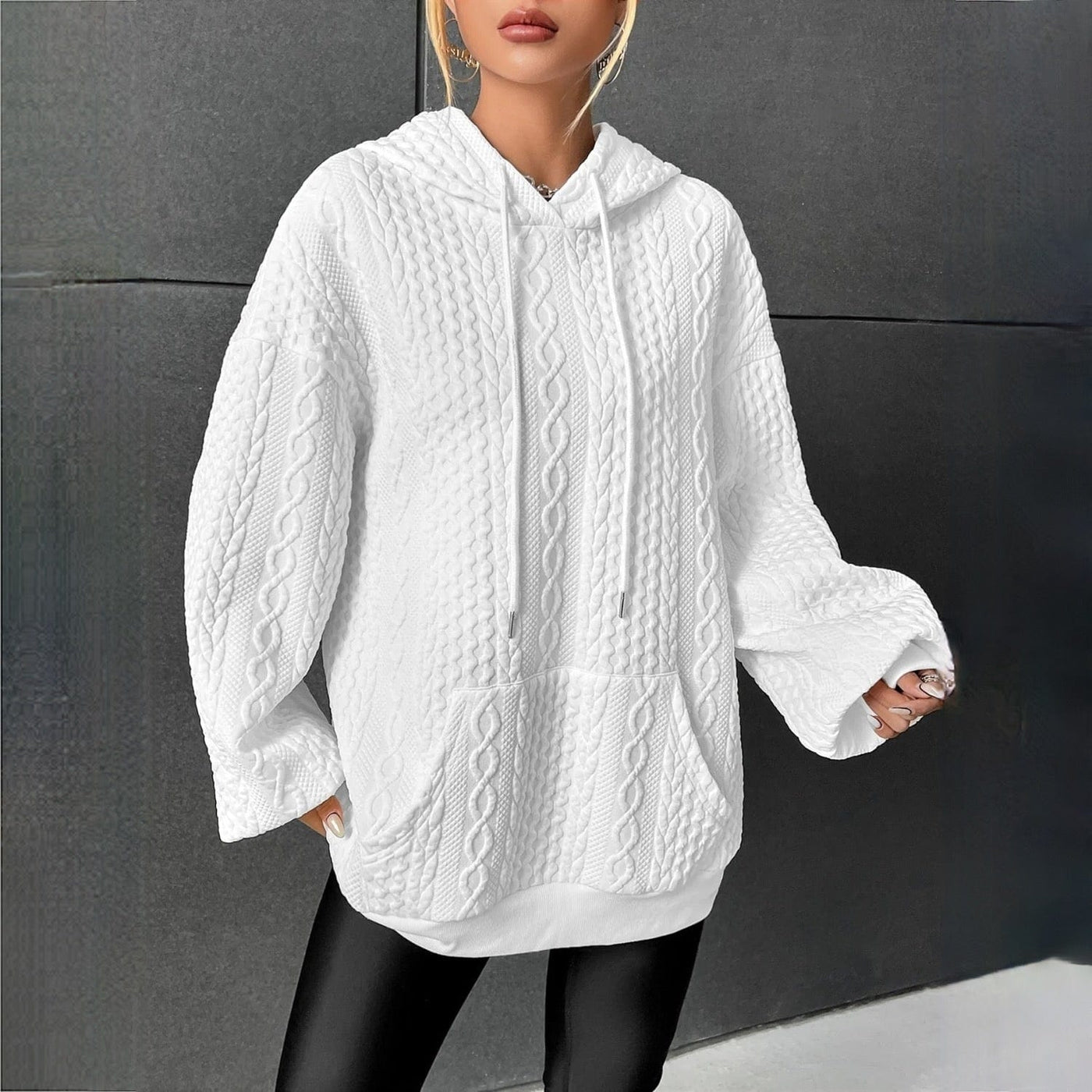 Ana Hoodie: stylish, warm hoodie for winter