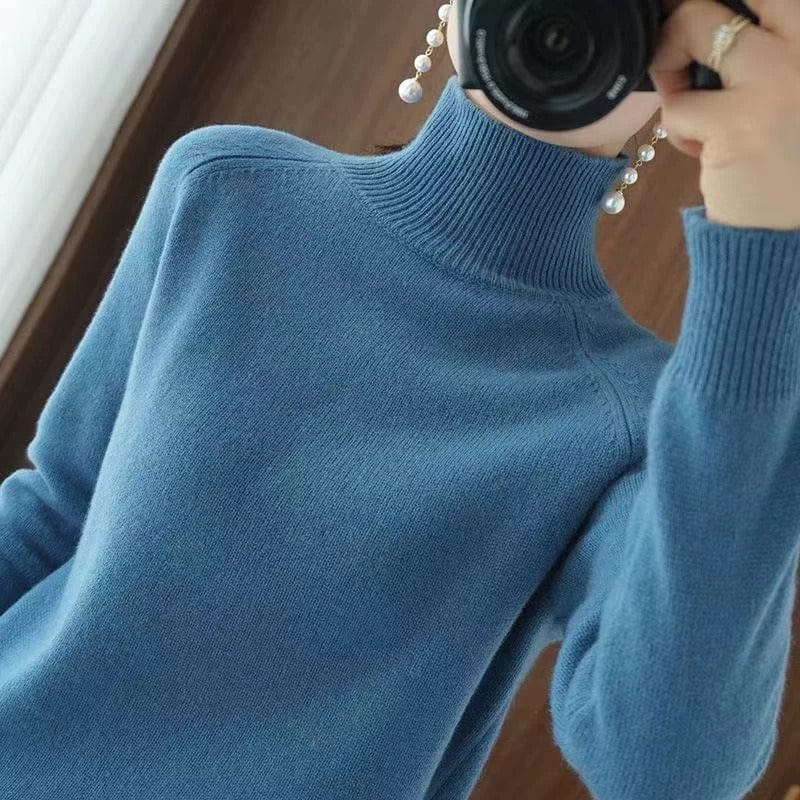 Women's turtleneck - warm & stylish for winter