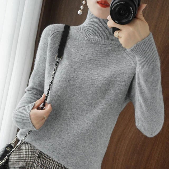 Women's turtleneck - warm & stylish for winter