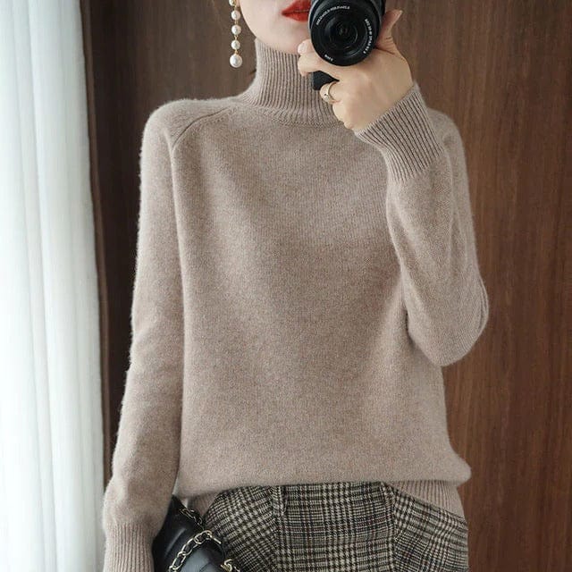 Women's turtleneck - warm & stylish for winter