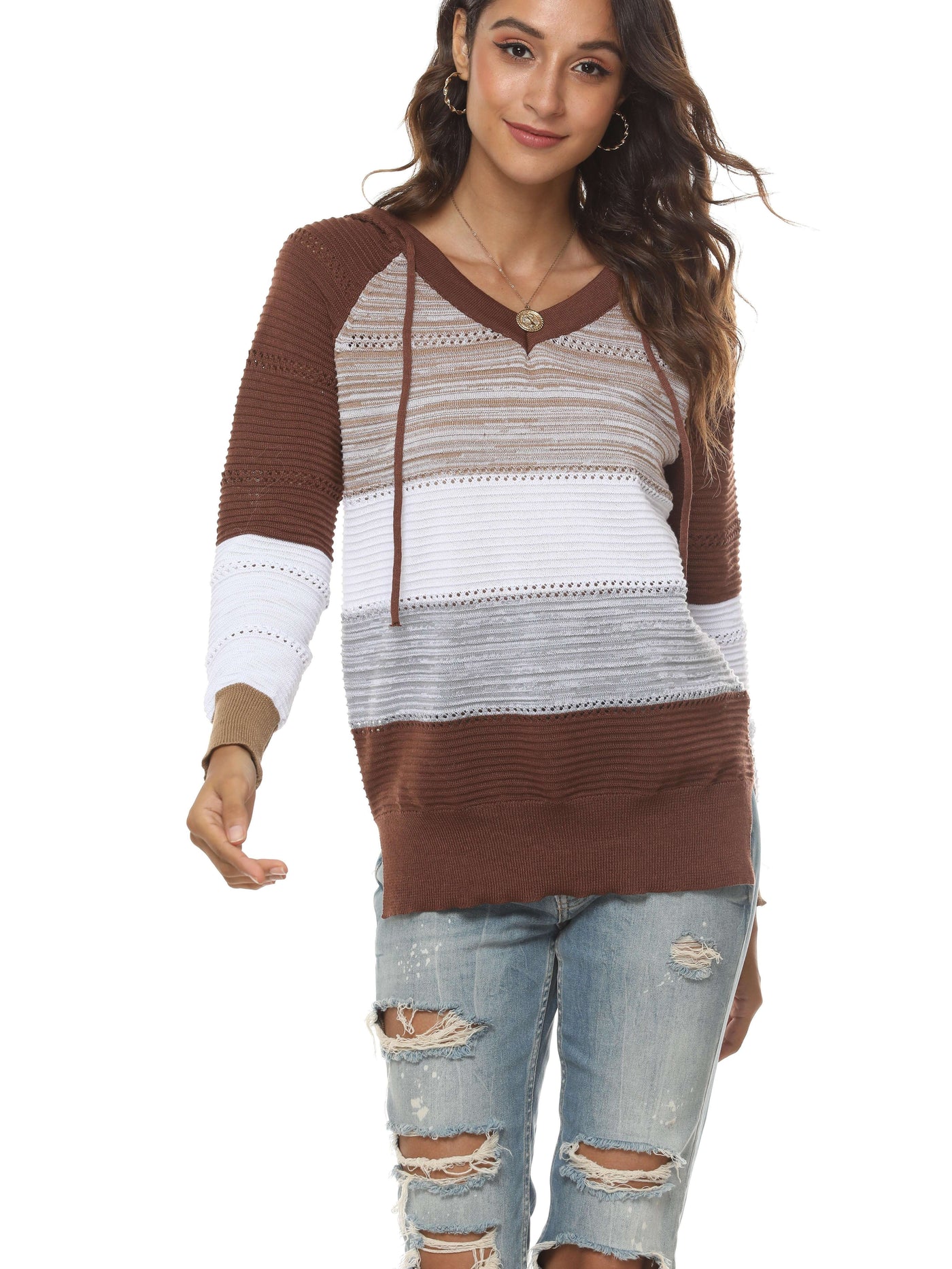 Sweater with a hood and V-neck in harmonious colors