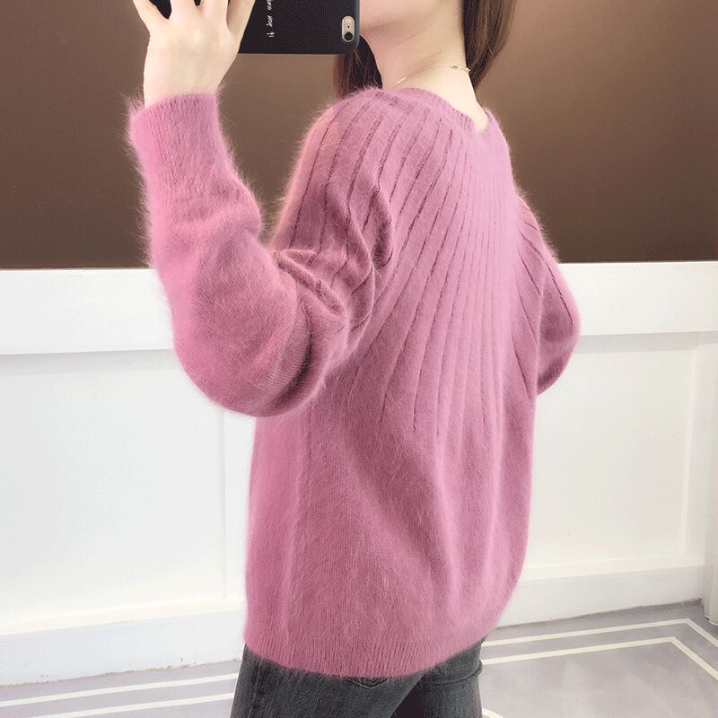 Cuddly soft sweater for women