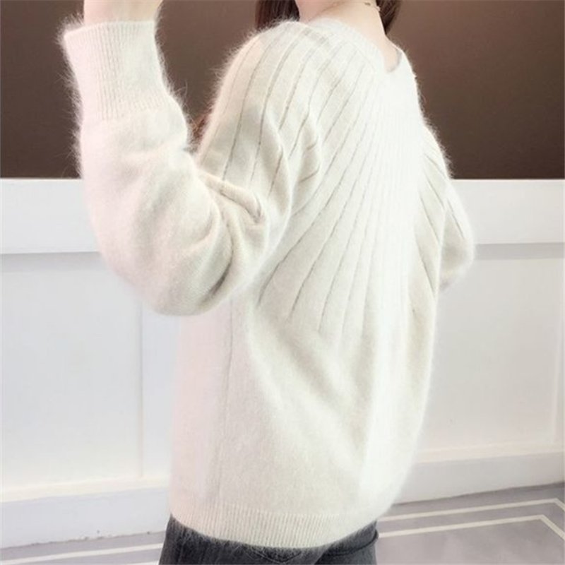 Cuddly soft sweater for women