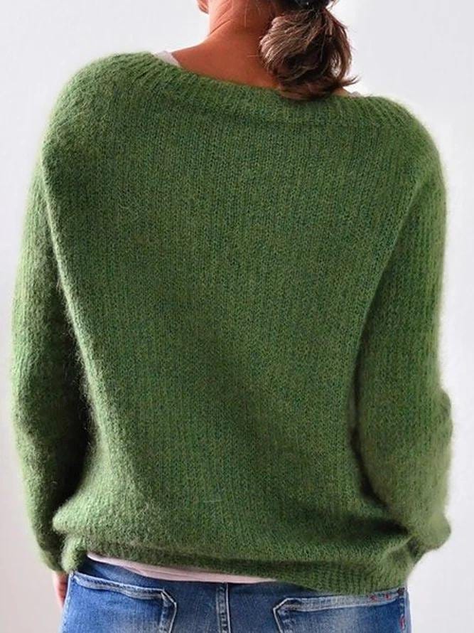 Knitting sweater with a relaxed cut