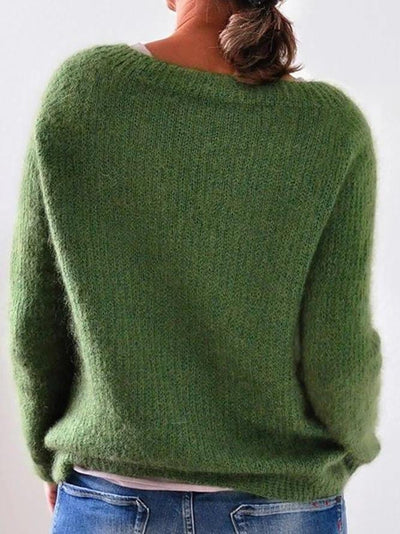 Knitting sweater with a relaxed cut