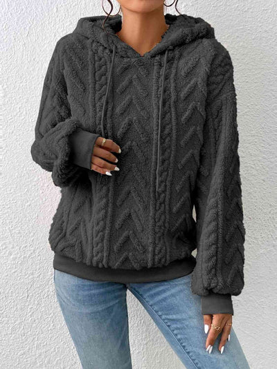 Sweaters with a cord and long arm in a two -tone design for women