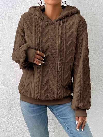 Sweaters with a cord and long arm in a two -tone design for women