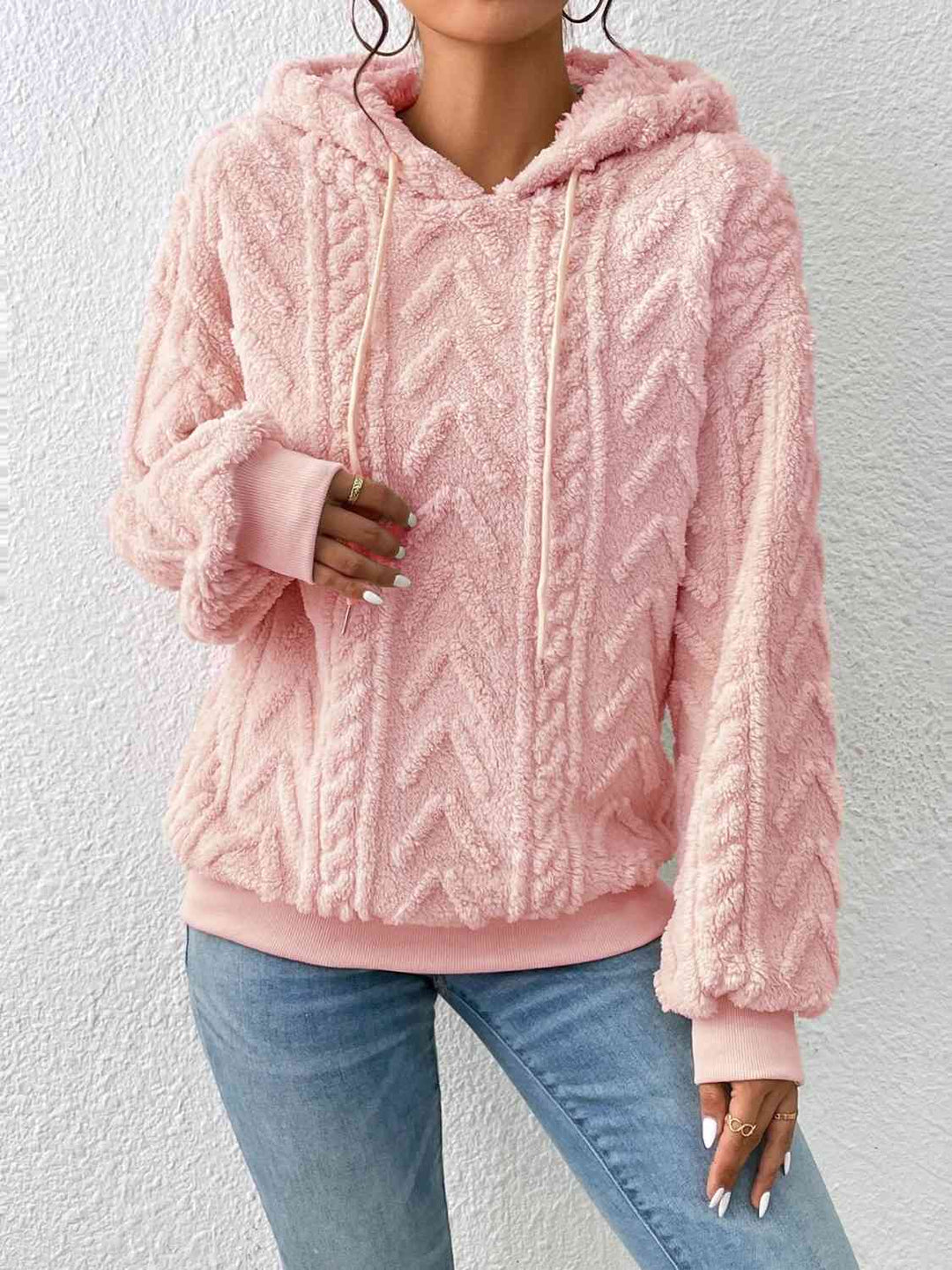 Sweaters with a cord and long arm in a two -tone design for women