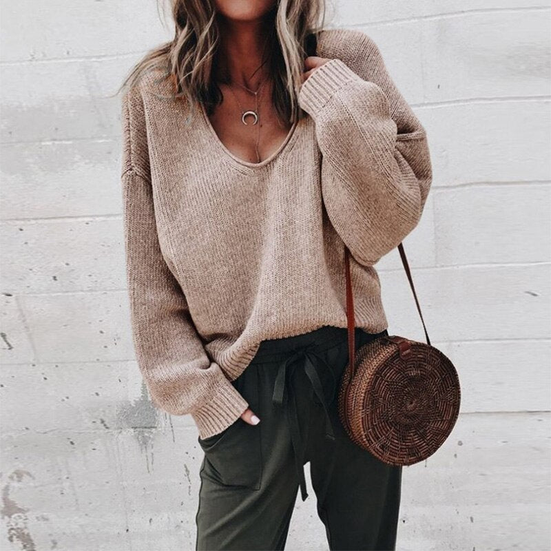 Sweatshirt with a loose V-neck for a casual look for women