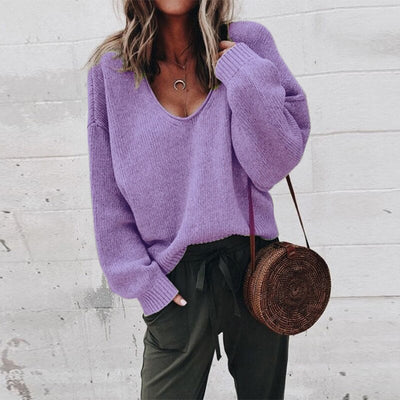 Sweatshirt with a loose V-neck for a casual look for women