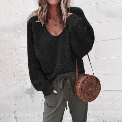 Sweatshirt with a loose V-neck for a casual look for women
