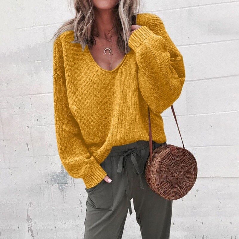 Sweatshirt with a loose V-neck for a casual look for women
